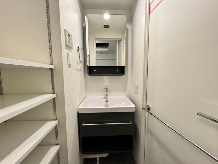 物件内観写真15　(洗面)