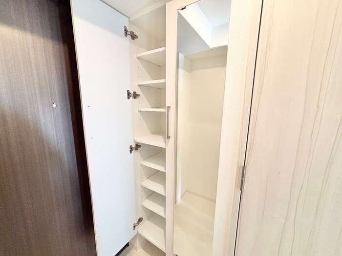 物件内観写真8　(収納)
