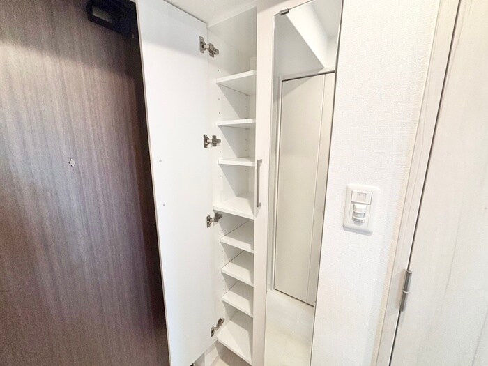 Alivis堺浜寺の靴箱