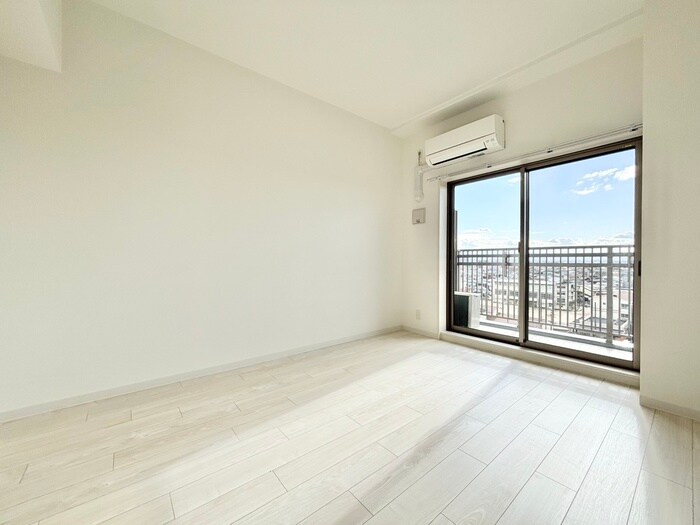 物件内観写真9　(居室)