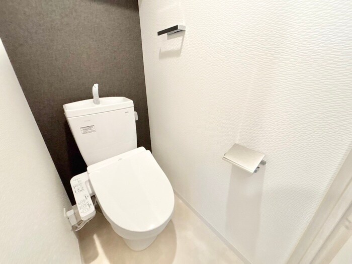 物件内観写真14　(トイレ)