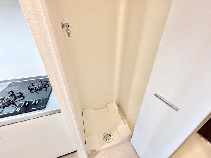 物件内観写真15　(洗濯機置場)