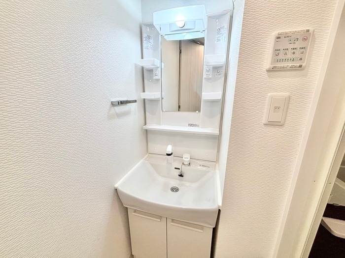 物件内観写真17　(洗面)