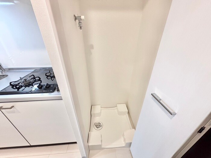 物件内観写真18　(洗濯機置場)