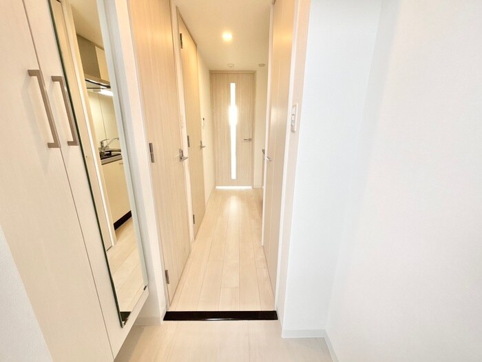 物件内観写真18　(玄関)