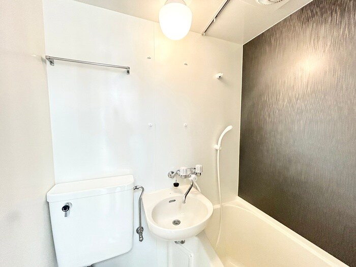 物件内観写真13　(洗面)