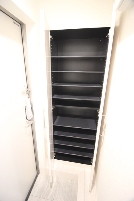 物件内観写真18　(靴箱)