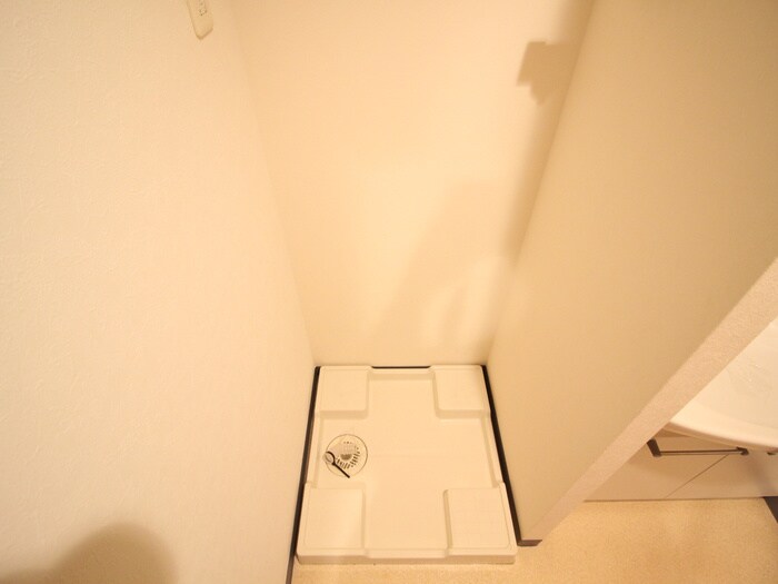 物件内観写真11　(洗濯機置場)