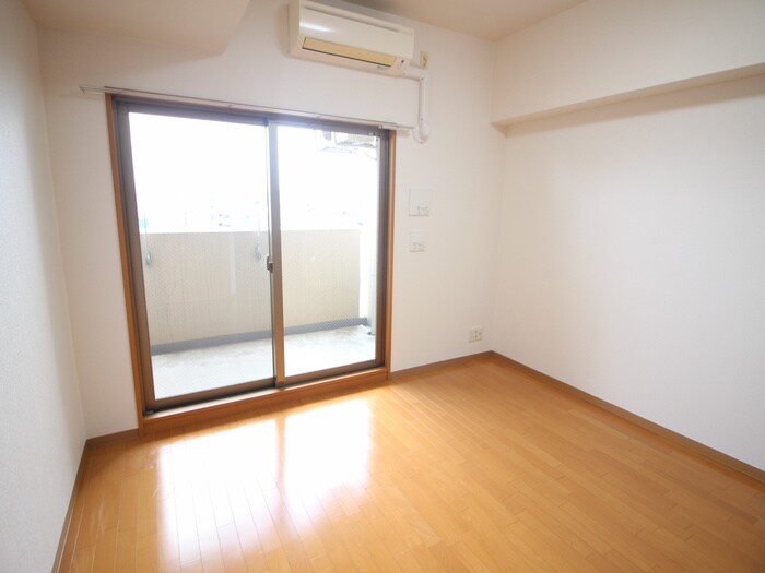 物件内観写真13　(居室)