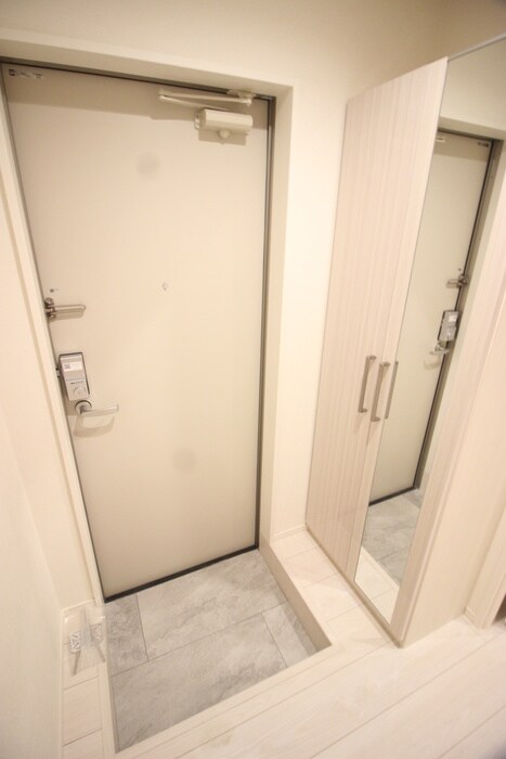 物件内観写真17　(玄関)