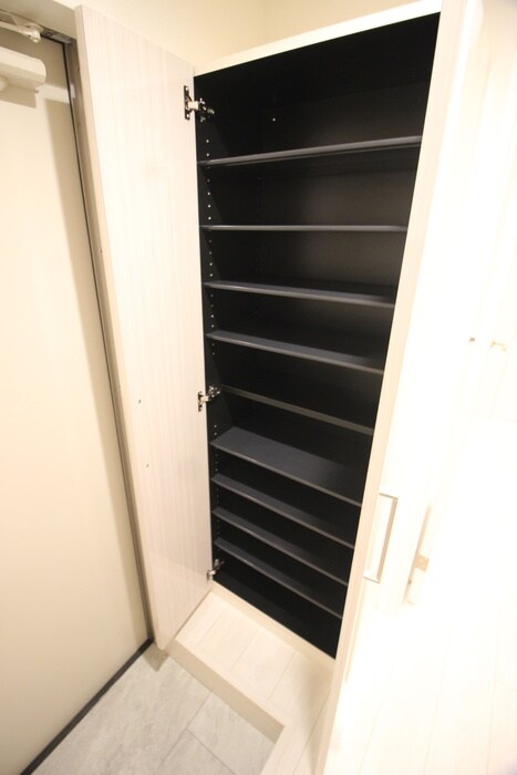 物件内観写真18　(靴箱)