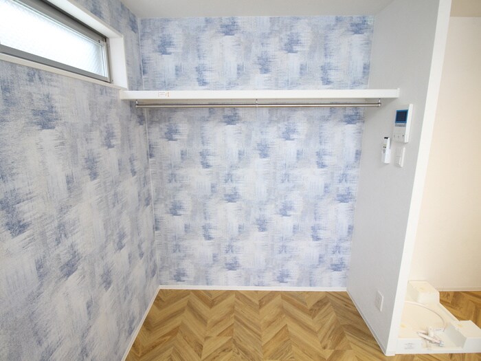 物件内観写真12　(収納)