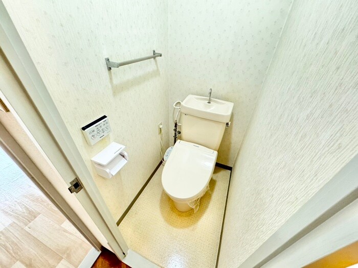 物件内観写真12　(トイレ)