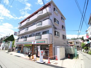 リヒテール中山外観写真