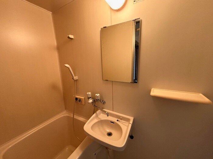 物件内観写真13　(洗面)