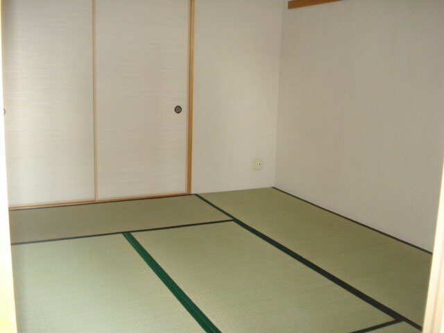 物件内観写真6　(居室)