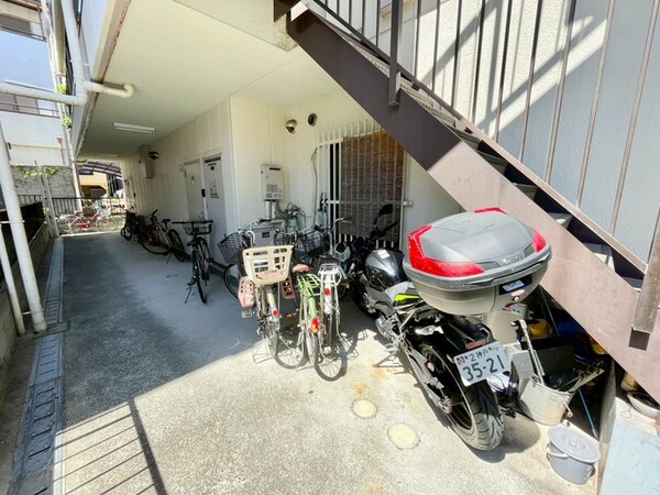 駐輪場