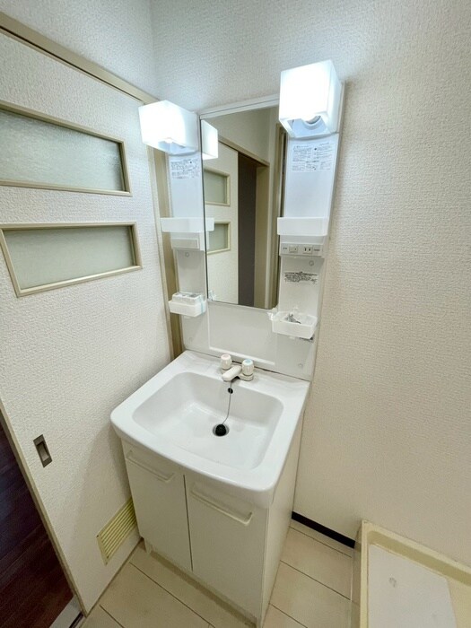 物件内観写真11　(洗面)