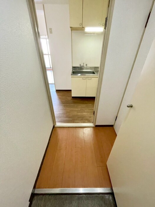 物件内観写真19　(廊下)