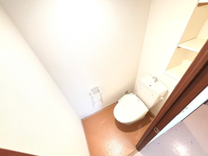 物件内観写真16　(トイレ)