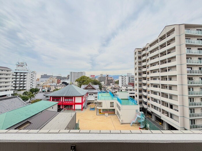 物件内観写真22　(室内からの展望)