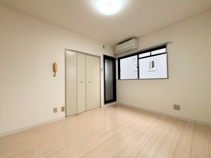 物件内観写真12　(居室)