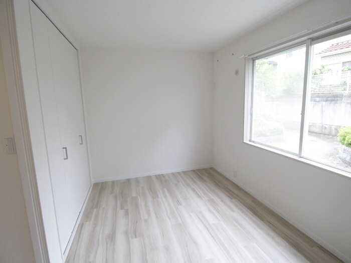 物件内観写真10　(居室)