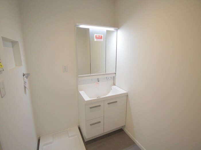 物件内観写真11　(洗面)