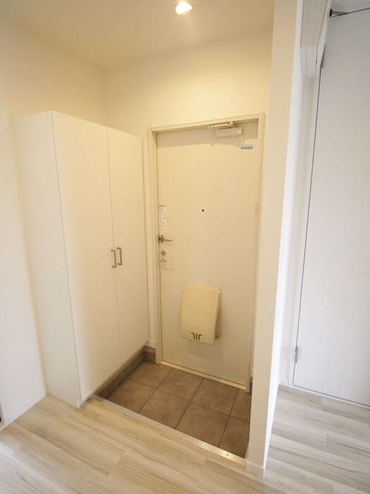 物件内観写真15　(玄関)