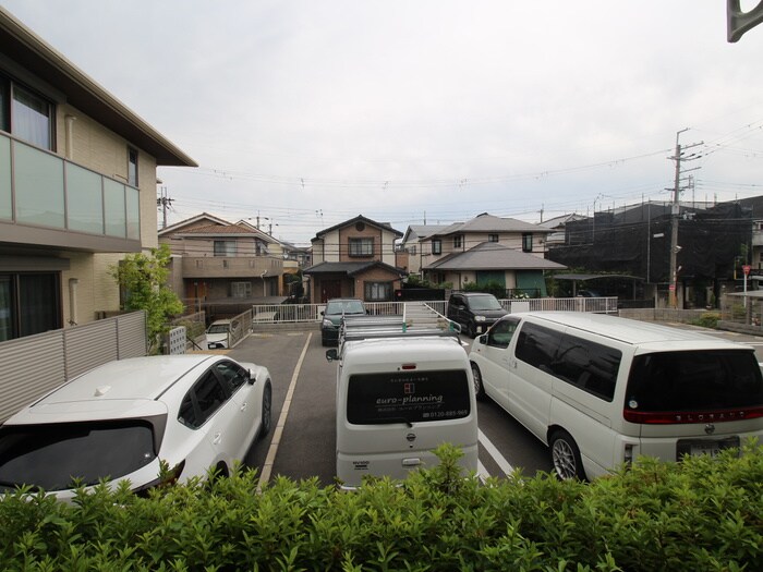 物件内観写真17　(室内からの展望)