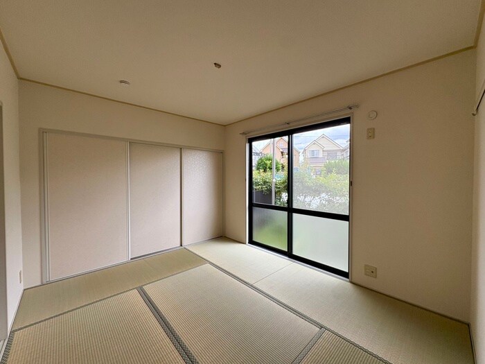 物件内観写真10　(居室)