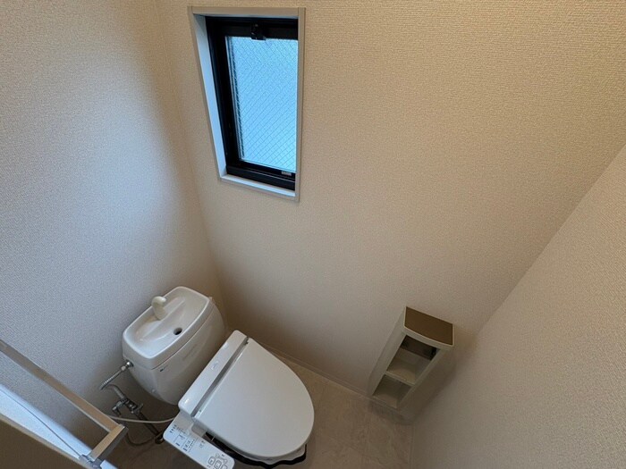 物件内観写真13　(トイレ)