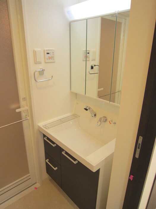 物件内観写真10　(内観写真)