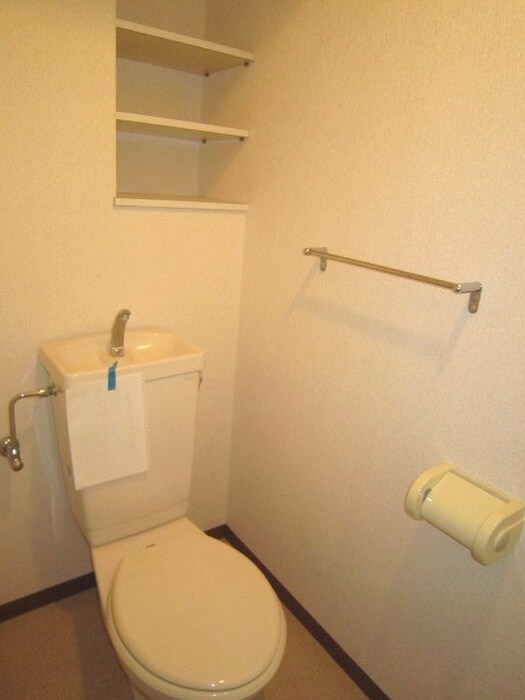 物件内観写真16　(トイレ)
