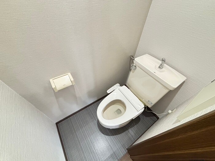 物件内観写真16　(トイレ)