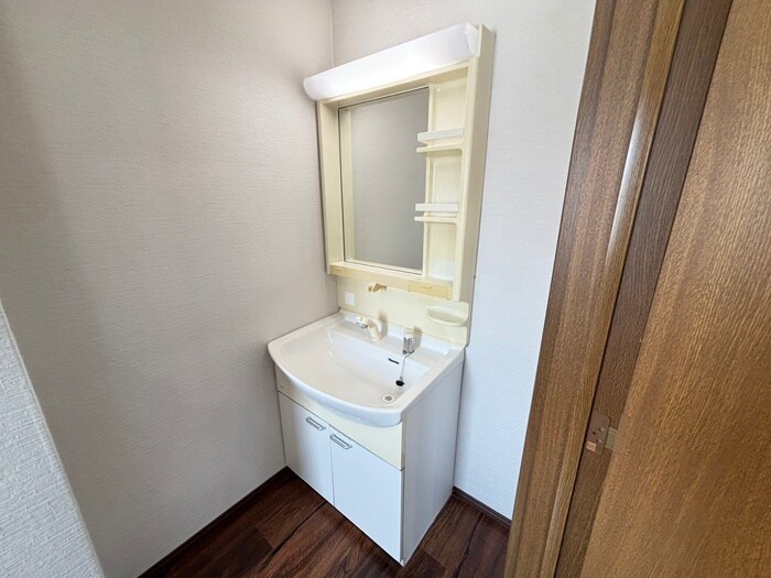 物件内観写真17　(洗面)