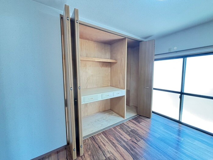 物件内観写真18　(収納)