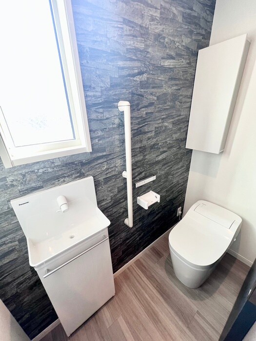 物件内観写真13　(トイレ)