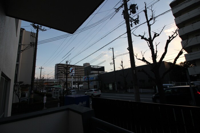 物件内観写真17　(室内からの展望)