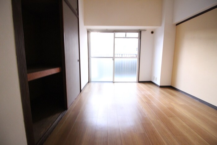 物件内観写真21　(居室)