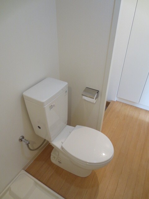 物件内観写真9　(トイレ)