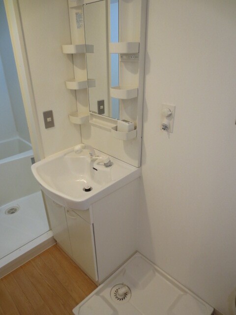 物件内観写真10　(洗面)