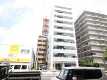 アヴェーレ京阪本通の外観写真