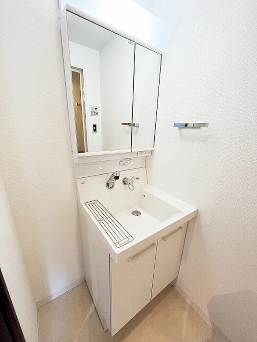 物件内観写真8　(洗面)