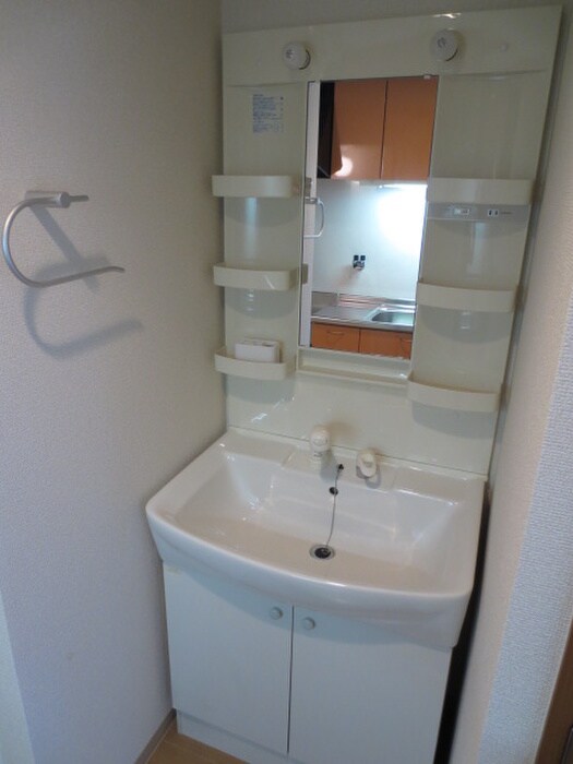 物件内観写真12　(洗面)