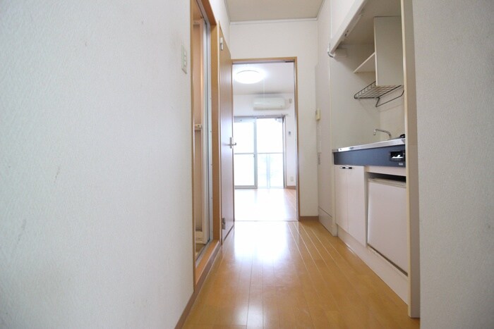 物件内観写真14　(廊下)