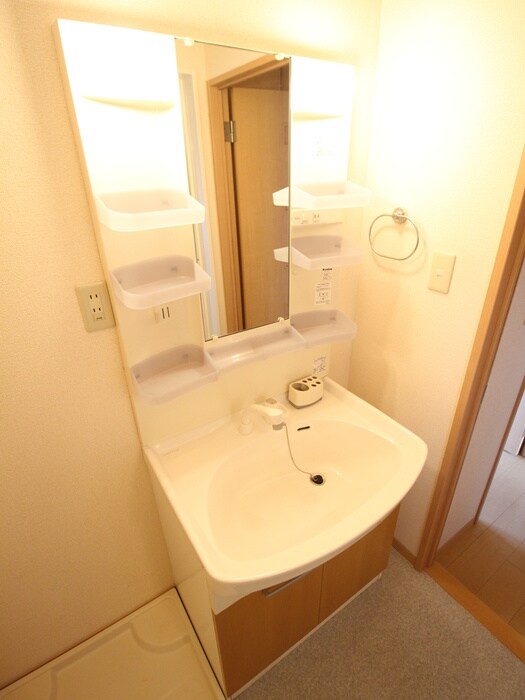 物件内観写真12　(洗面)