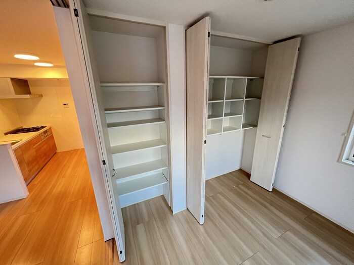 物件内観写真15　(収納)