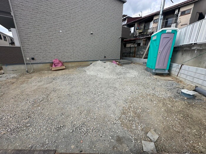 物件外観写真4　(駐車場)