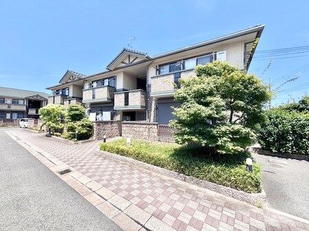 エストコリ－ヌⅡ番館外観写真